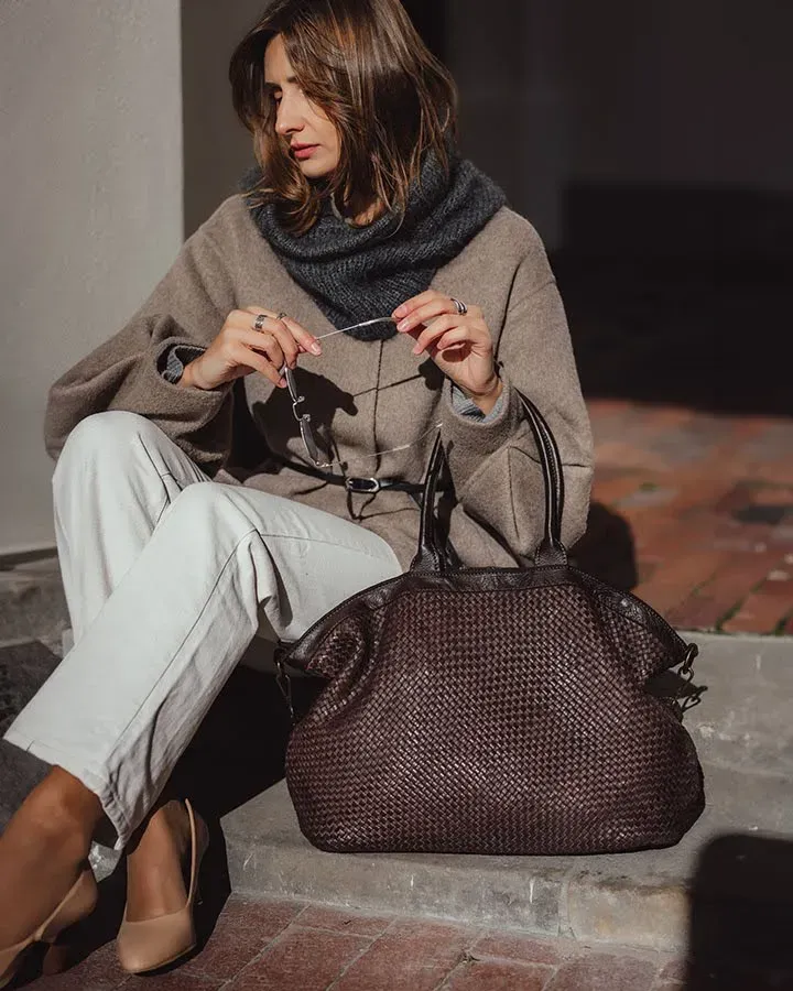 Między funkcją a formą - jak współczesne kobiety redefiniują pojęcie elegancji